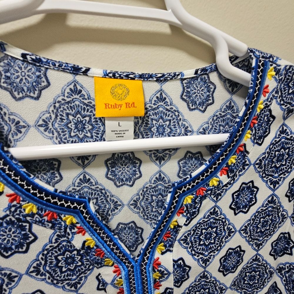 Ruby Rd. Blue and White Geometric Tunic - Picture 5 of 7